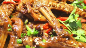 恋一锅鸭爪爪加盟,特色美食创业新机遇，开启财富之门”